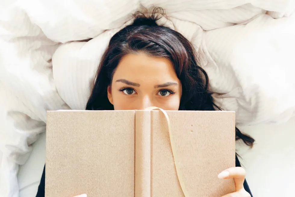 Cytaty o miłości, która nie istnieje – refleksje o utraconej nadziei